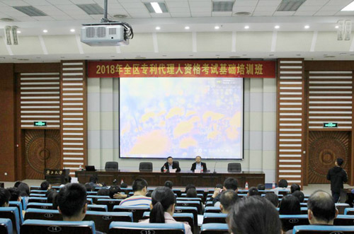 南宁2018年人口_南宁人口集聚效应明显 人口发展质量持续提升(2)