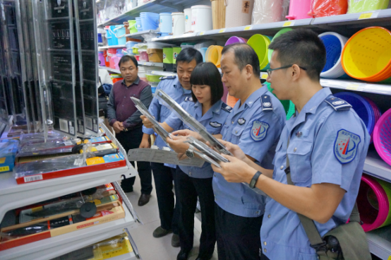 自治区知识产权局深入贺州市富川县开展区、市、县三级联合专利执法维权“护航”专项行动